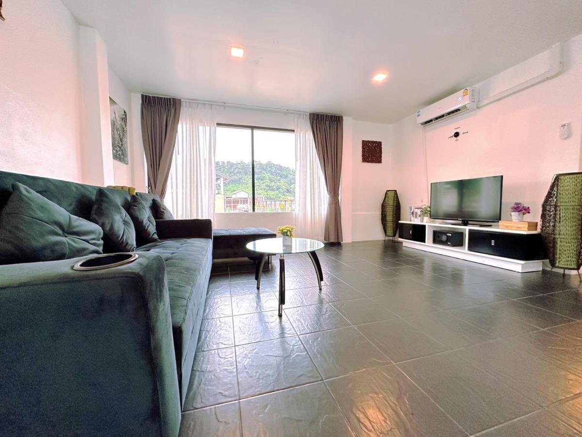 Hotel Baya Phuket Patong Екстериор снимка
